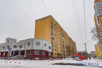 Трехкомнатная квартира на Стачек в Ивделе - ivdel.yutvil.ru - фото 1